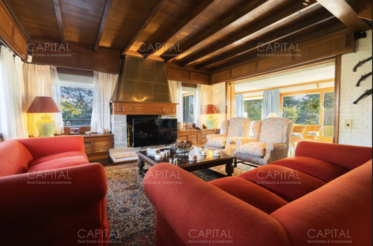 Casa ID.39114 - Mansion en Venta en Playa Mansa Punta del Este