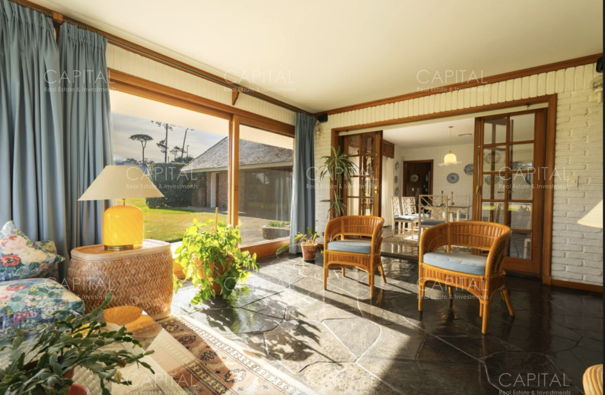 Casa ID.39114 - Mansion en Venta en Playa Mansa Punta del Este