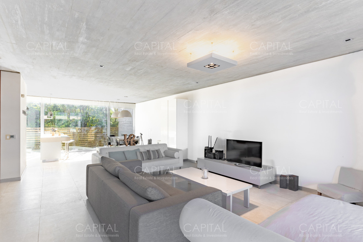 Casa ID.39001 - Moderna casa en venta en La Barra de la ruta al mar