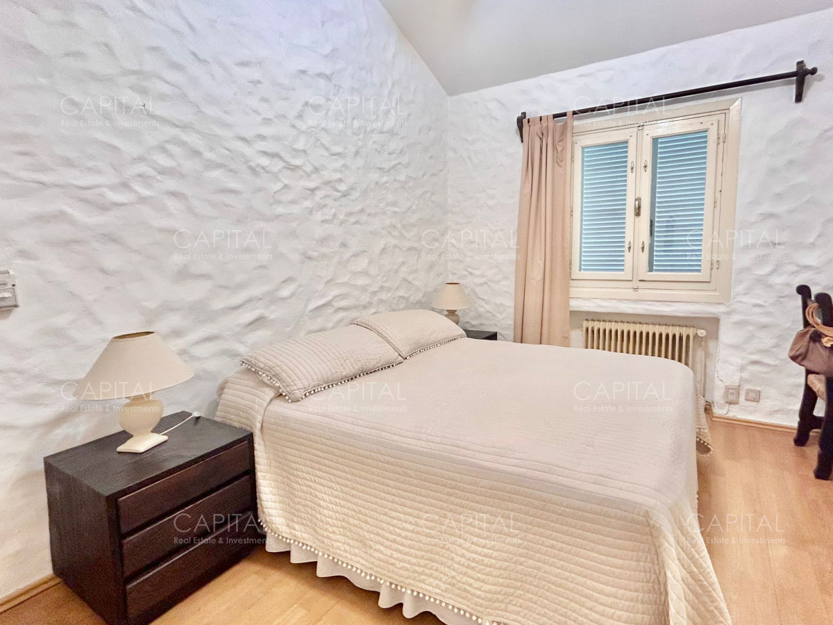 Casa ID.35451 - Importante casa en venta en Playa Mansa.