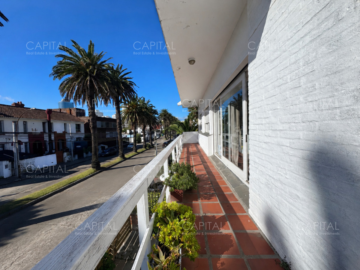 Casa ID.40158 - Casa en venta de 4 dormitórios en península 