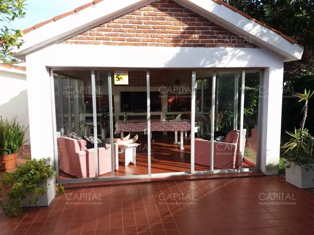 Casa ID.35714 - Casa a 100 metros del mar con tres dormitorios en Playa Mansa de Punta del este