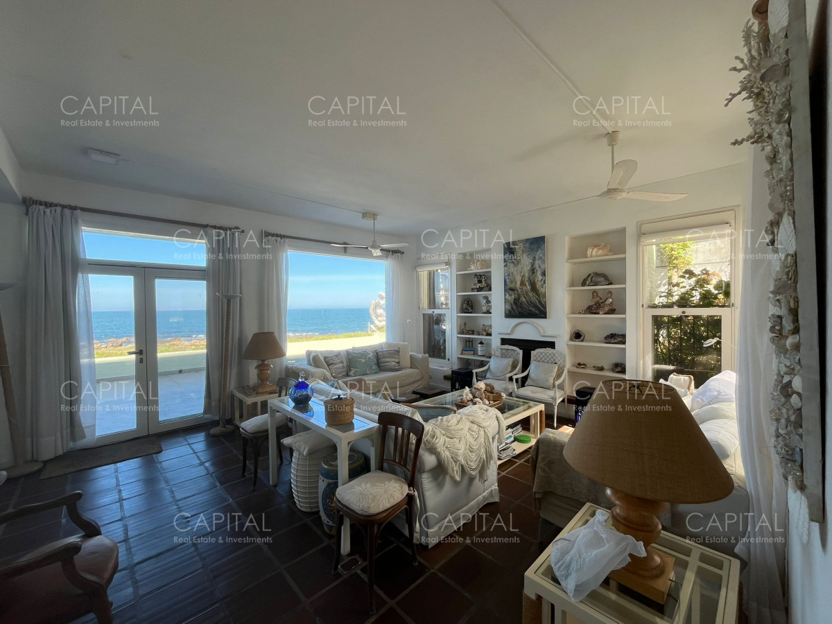 Casa ID.36055 - Casa en venta en La Barra ubicada Frente Al Mar