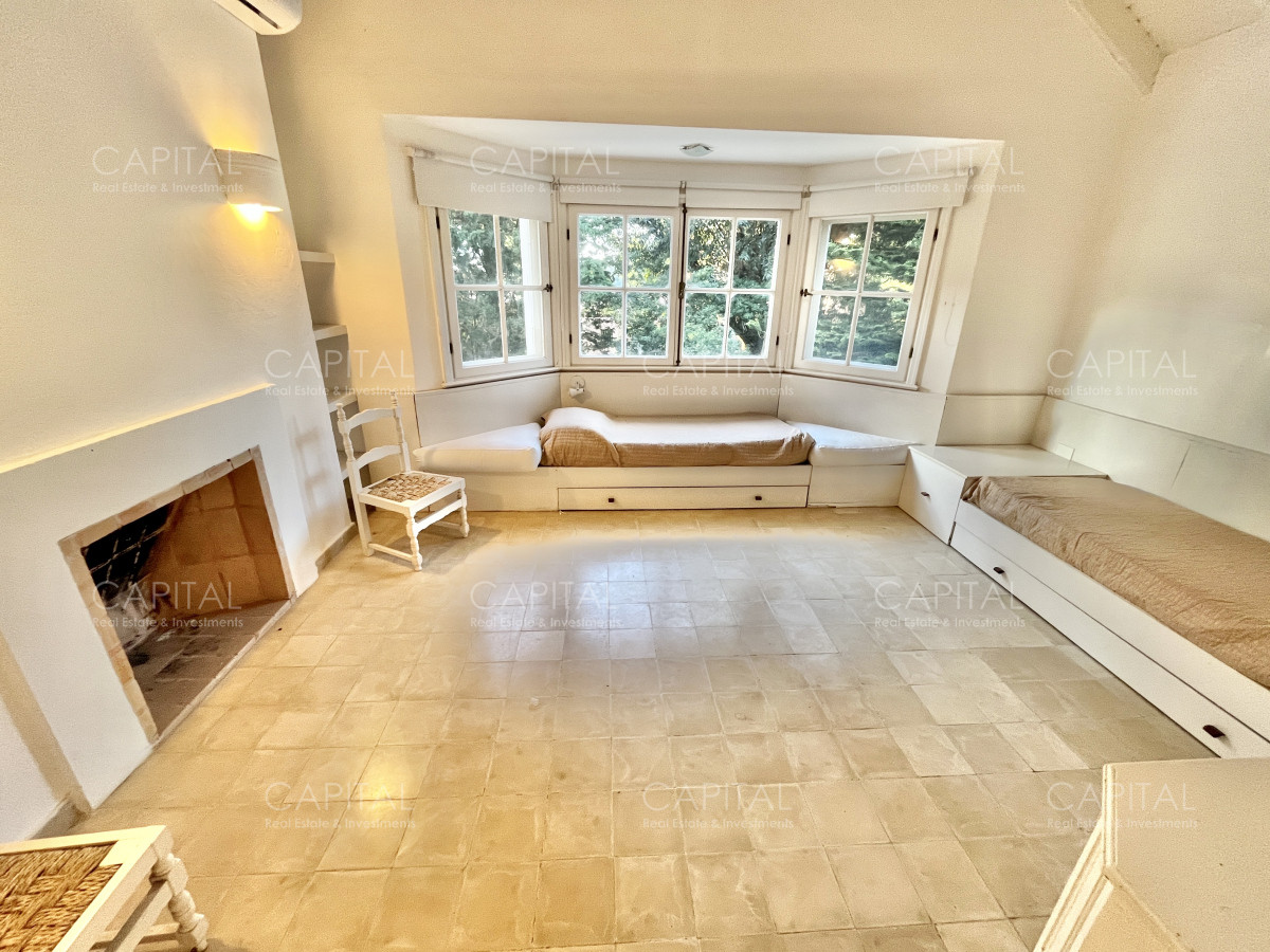 Casa ID.28358 - Casa en Venta Barrio Laguna Blanca Punta del Este Cinco Dormitorios