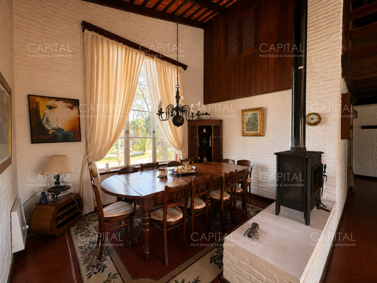 Casa ID.40507 - Casa en Venta de Cinco Dormitorios en San Rafael