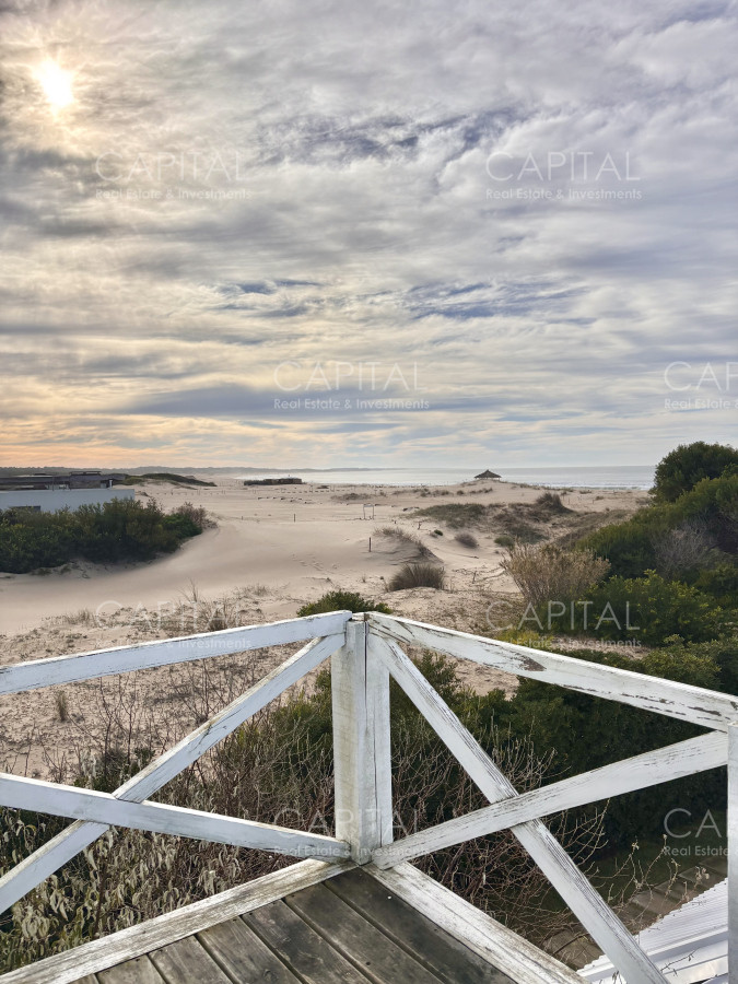 Casa ID.38582 - Casa primera fila en Barrio Club del Mar en Jose Ignacio