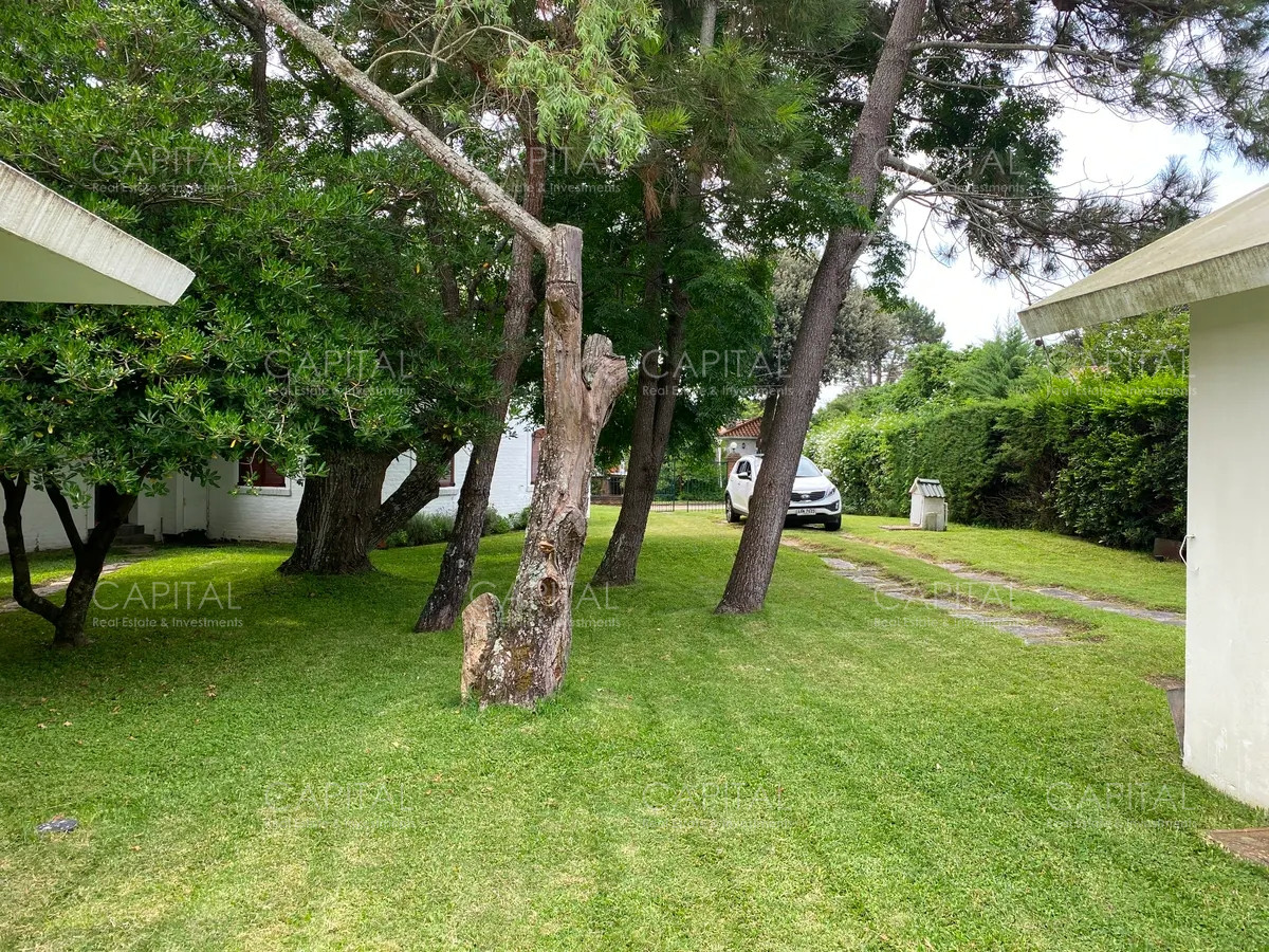 Casa ID.33525 - Casa en venta en Playa Mansa, Punta del Este