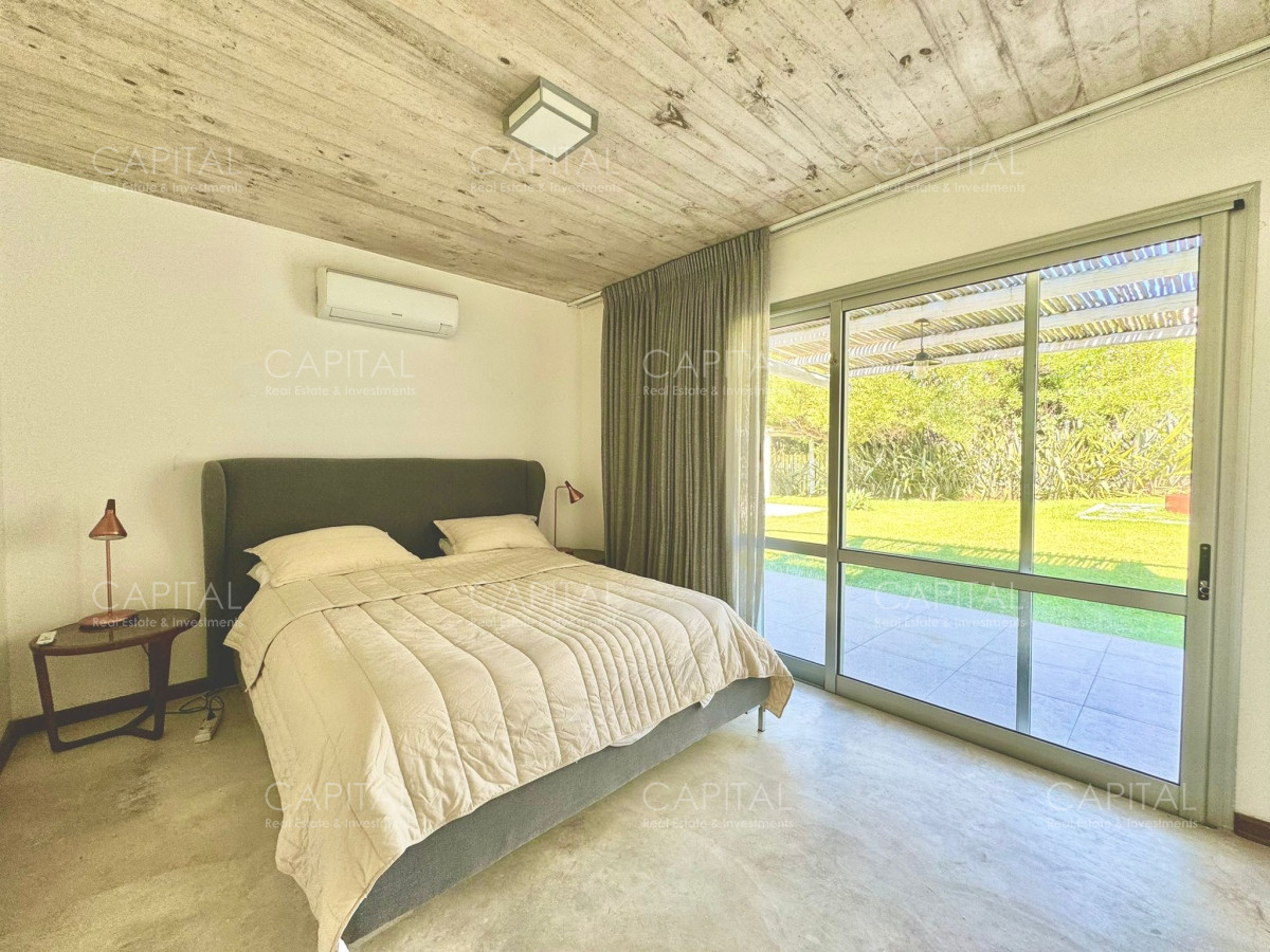 Casa ID.36175 - Casa en Venta en Pueblo de José Ignacio Cuatro Dormitorios y Dependencia