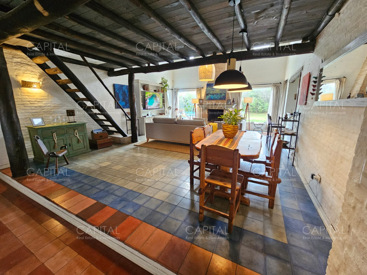 Casa ID.25481 - Casa tres dormitorios y servicio con jardín cercado, piscina climatizada en La Barra