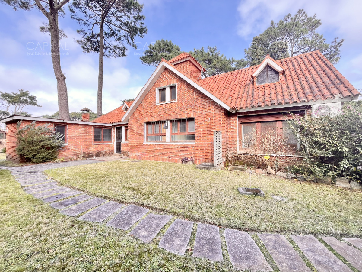 Casa ID.38705 - Casa en venta de 5 dormitorios en San Rafael