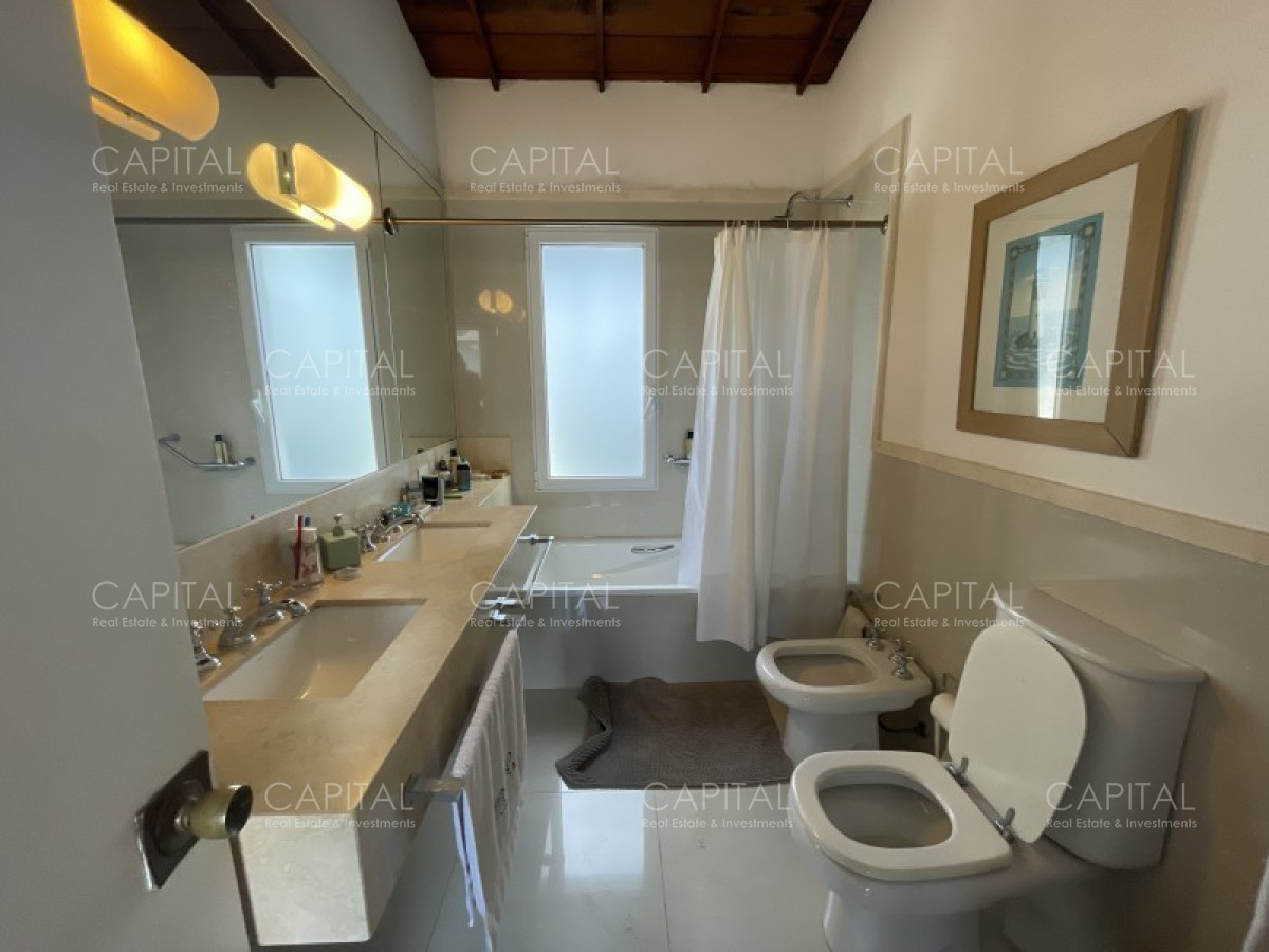 Casa ID.38537 - Excepcional casa sobre la arena en La Desembocadura de La Barra