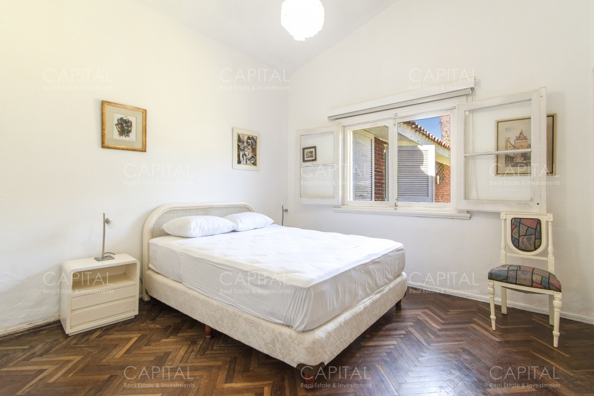 Casa ID.35154 - Casa en Venta en Playa Mansa con más de 3000 m2 de parque.