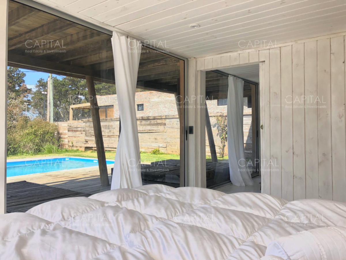 Casa ID.28338 - Alquiler temporario de Casa de 3 dormitorios y piscina en Barrio San Vicente, José Ignacio.