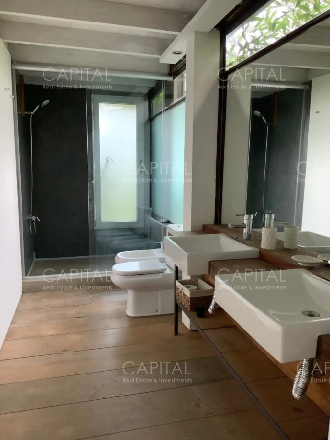 Casa ID.33628 - Casa de cuatro dormitorios mas dependencia en alquiler, La Barra