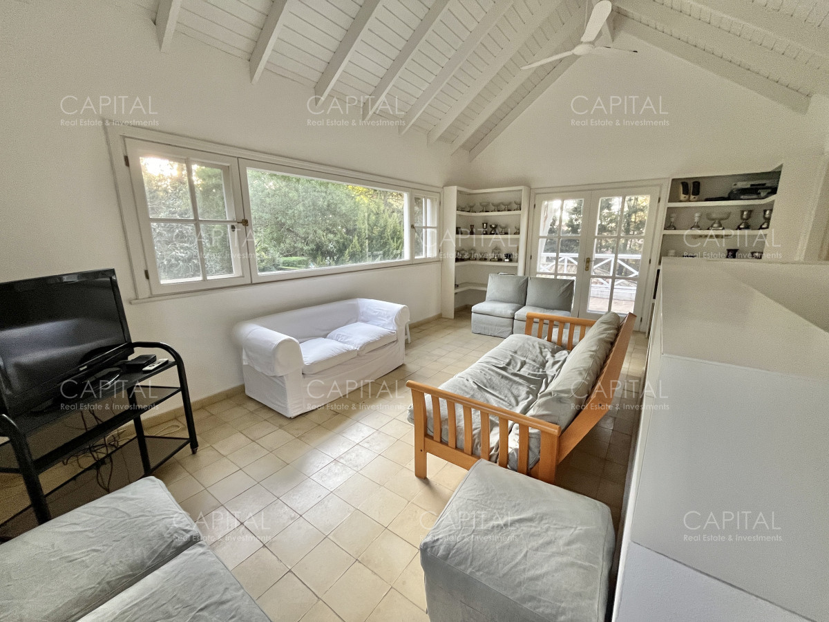 Casa ID.28358 - Casa en Venta Barrio Laguna Blanca Punta del Este Cinco Dormitorios
