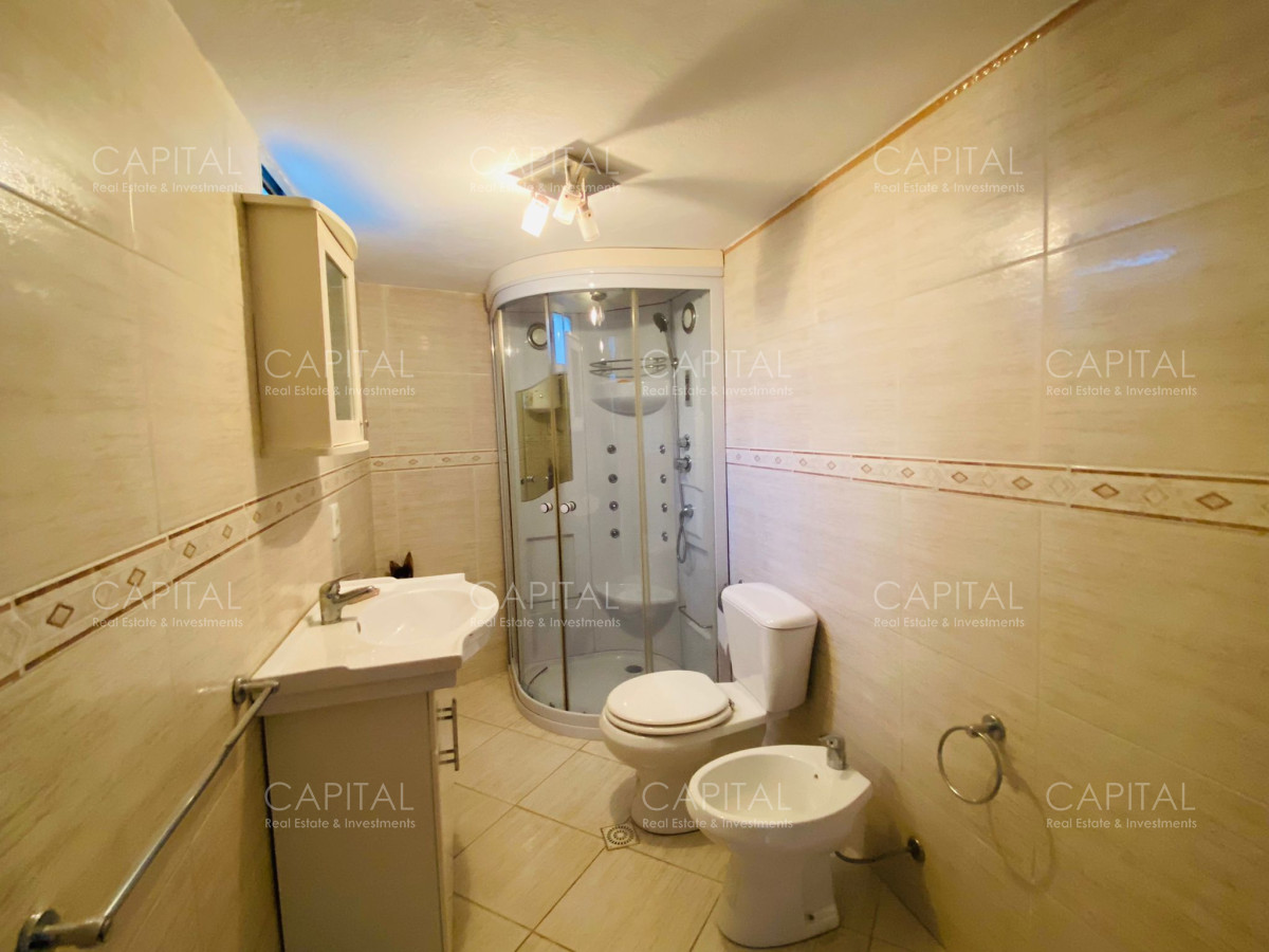 Casa ID.32412 - Residencia de Seis Dormitorios más Dependencia en Barrio Cantegril