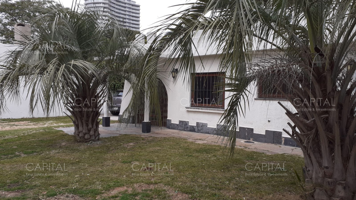 Casa en Venta y alquiler Parada 4 Playa Mansa. 100 mts. del mar - CCP24826C