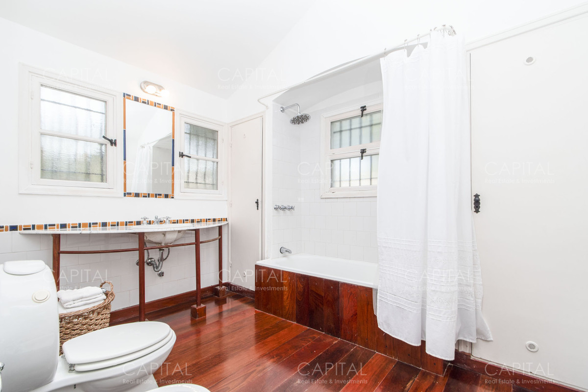 Casa ID.34876 - Casa de construccion tradicional en Playa Brava, Punta del Este en Venta