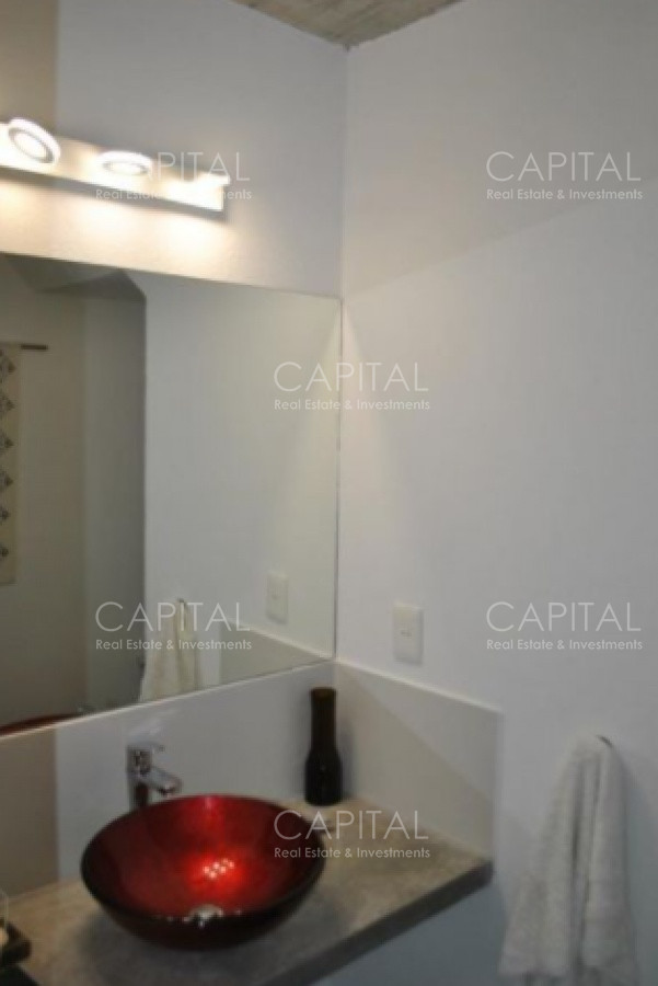 Casa ID.30088 - Muy buena casa en venta Construcción de muy buena calidad con pisos en porcelanato símil hormigón