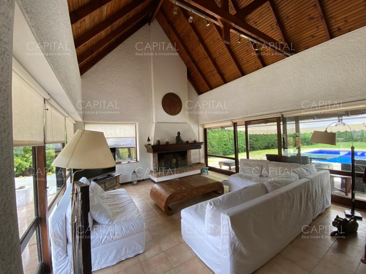 Casa ID.28553 - Casa de 5 dormitorios en Barrio Lugano, Punta del Este