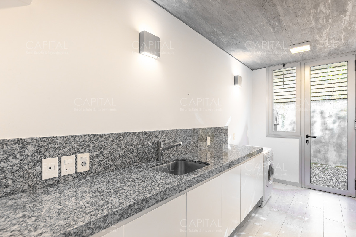 Casa ID.39001 - Moderna casa en venta en La Barra de la ruta al mar