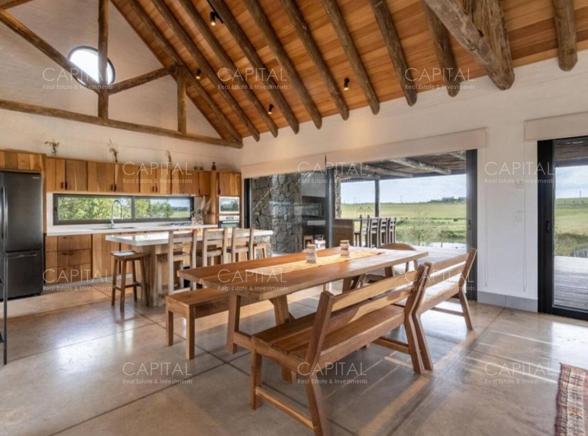 Casa ID.39618 - Casa de 5 dormitorios con piscina en barrio privado