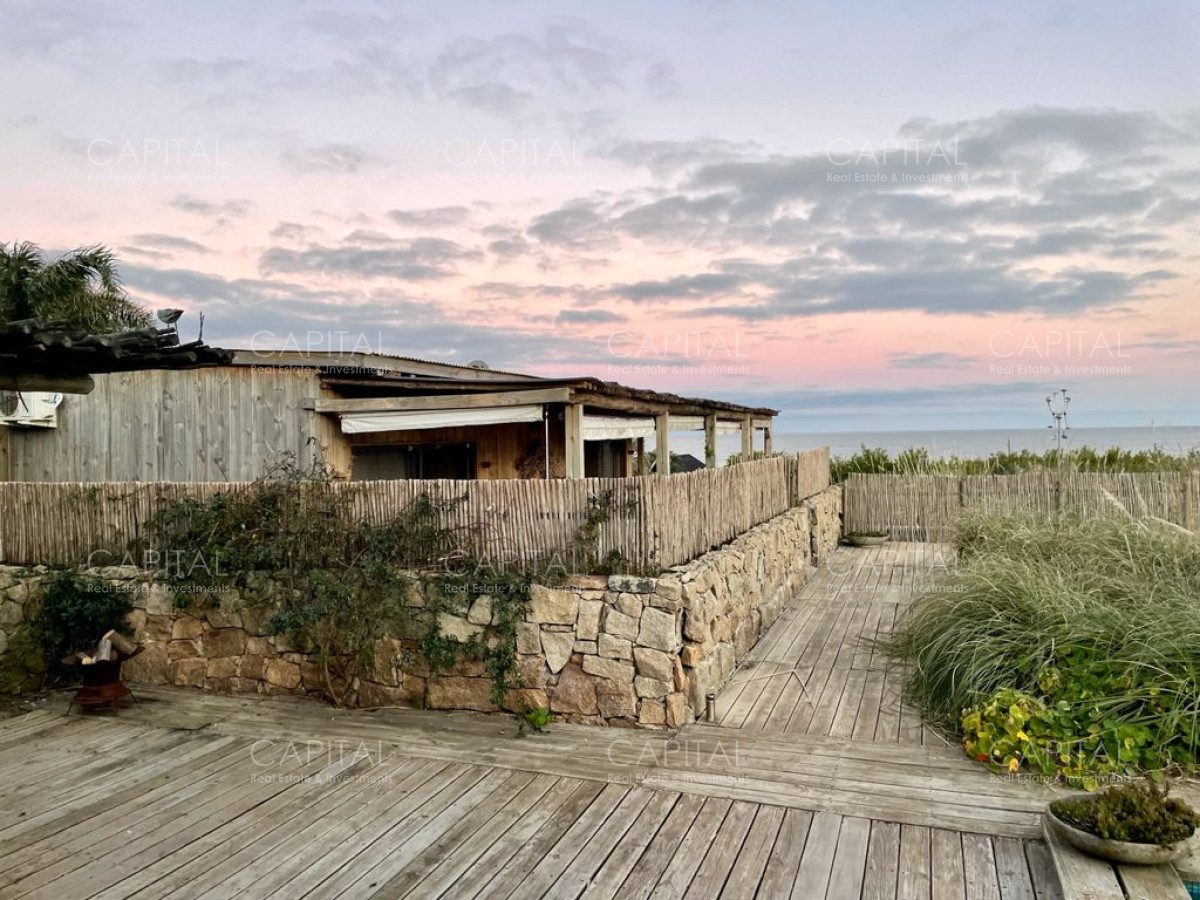 Casa ID.25448 - Casa en venta primera linea frente al mar en Altos de Punta Piedra