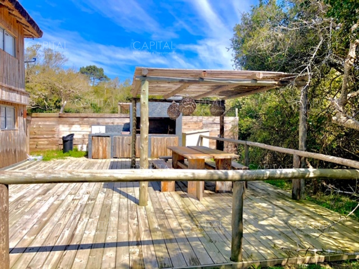 Casa ID.28338 - Alquiler temporario de Casa de 3 dormitorios y piscina en Barrio San Vicente, José Ignacio.