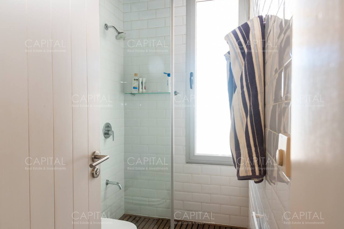 Casa ID.34500 - Casa en Venta De  Cuatro Dormitorios mas Dependencia en Jose Ignacio 