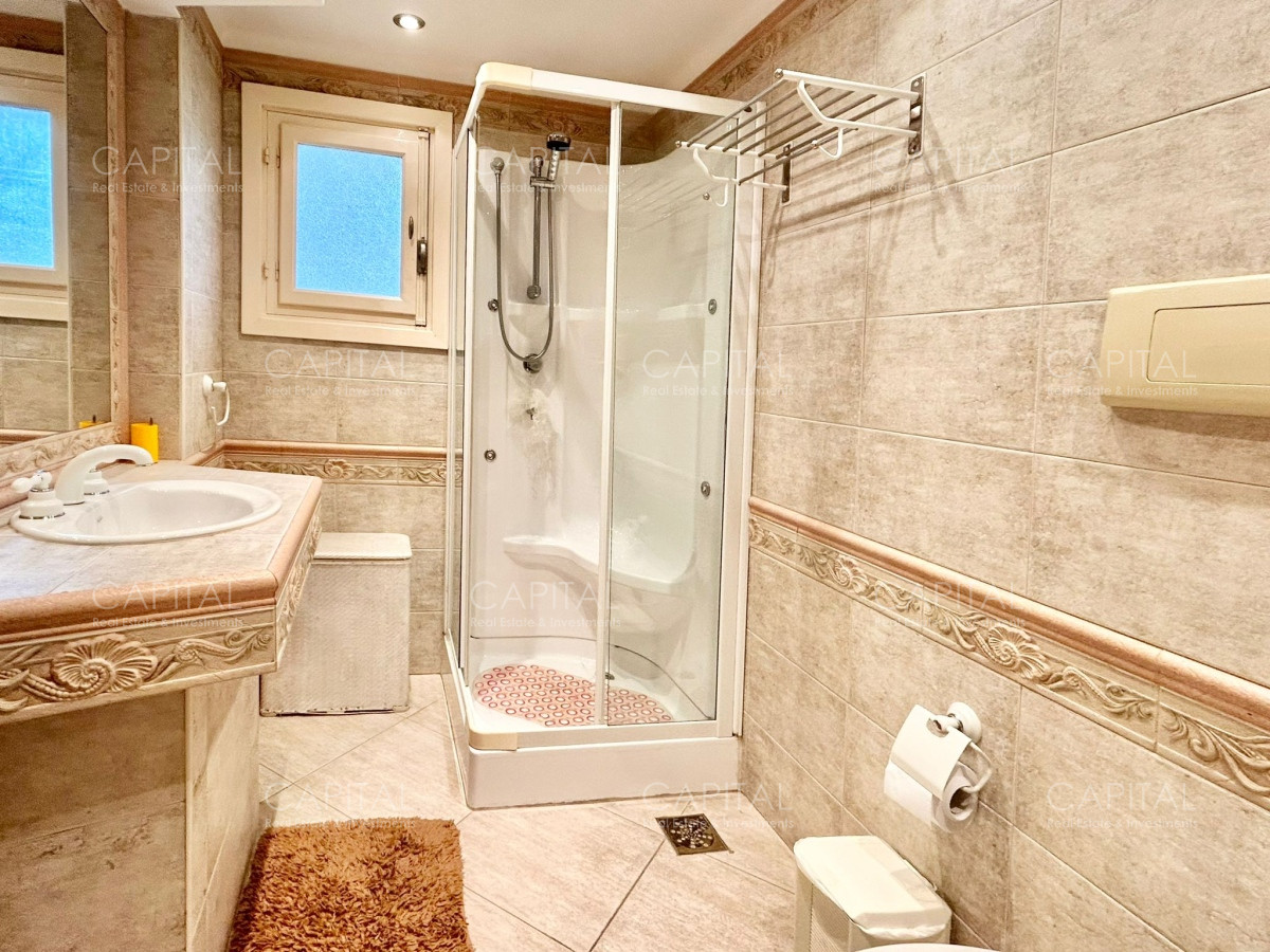 Casa ID.35451 - Importante casa en venta en Playa Mansa.