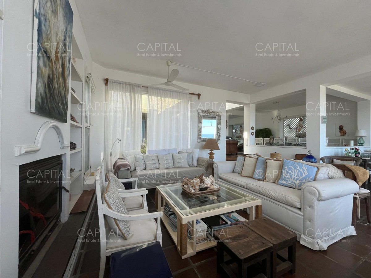 Casa ID.36055 - Casa en venta en La Barra ubicada Frente Al Mar