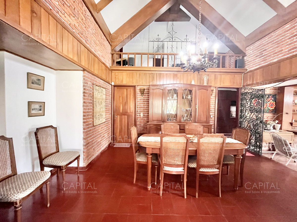 Casa ID.38705 - Casa en venta de 5 dormitorios en San Rafael