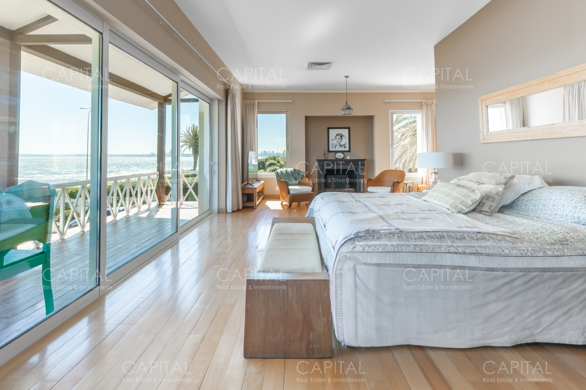 Casa ID.29753 - Venta de Magnífica casa en Rambla del Puerto de Punta del Este