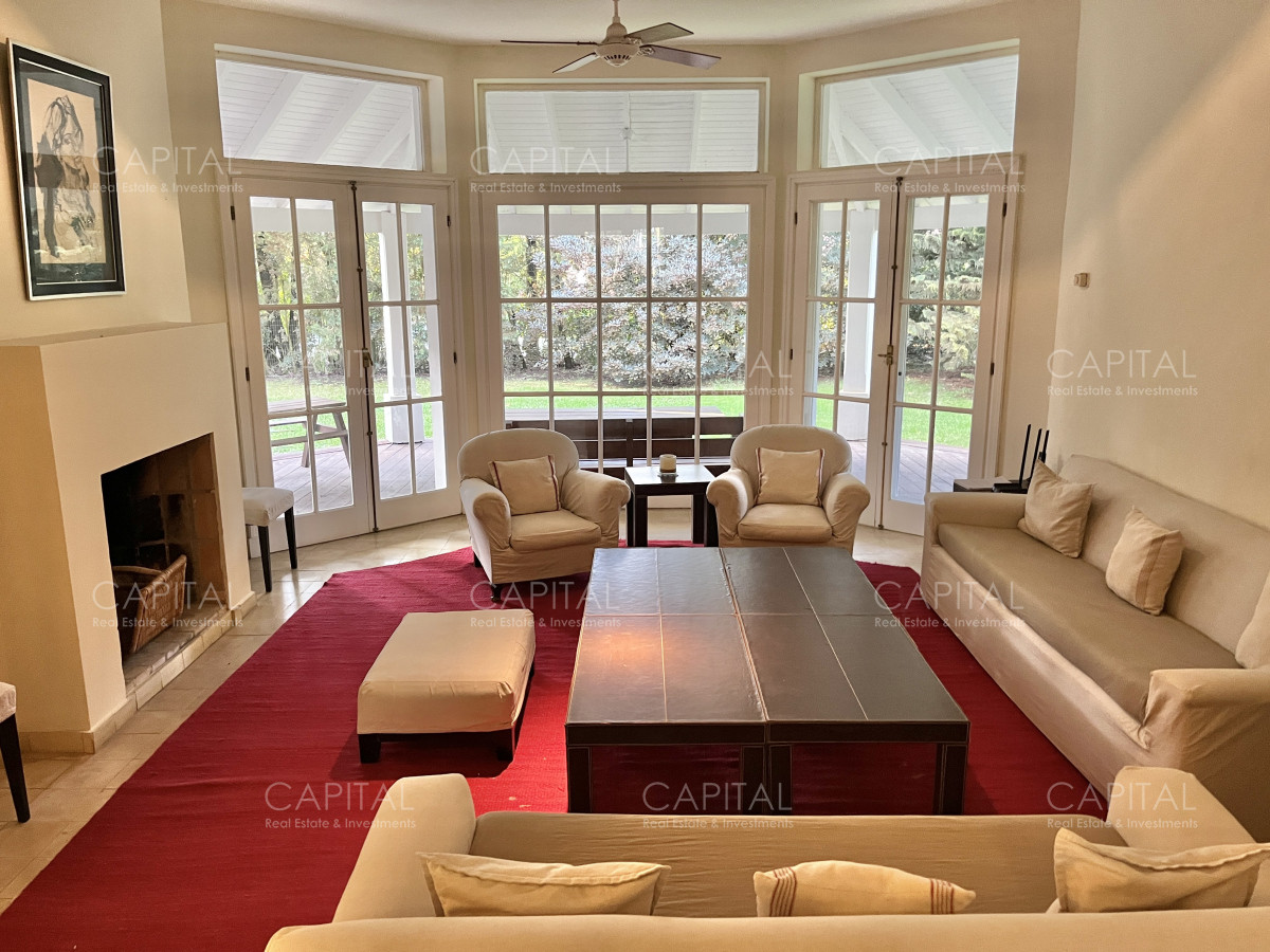 Casa ID.28358 - Casa en Venta Barrio Laguna Blanca Punta del Este Cinco Dormitorios