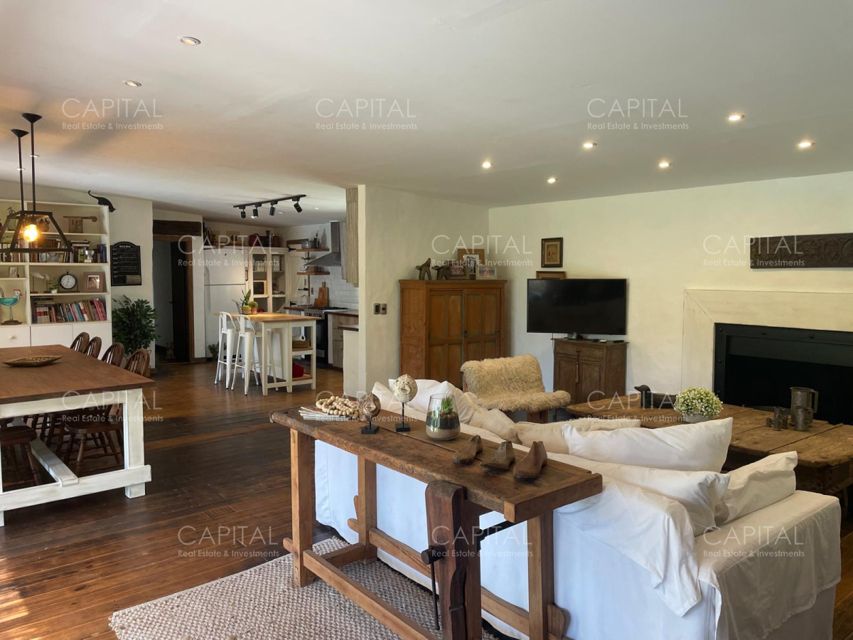 Casa ID.37880 - Casa en alquiler anual de tres dormitorios. La Barra