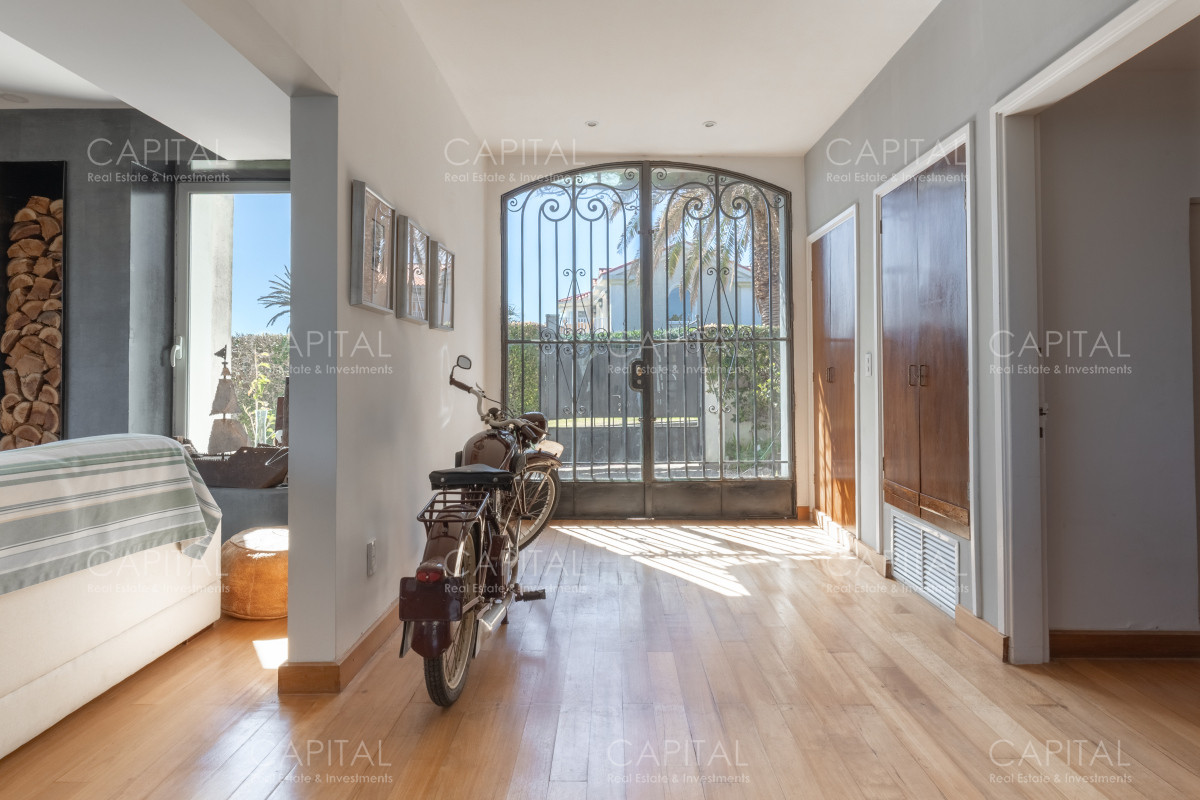 Casa ID.29753 - Venta de Magnífica casa en Rambla del Puerto de Punta del Este