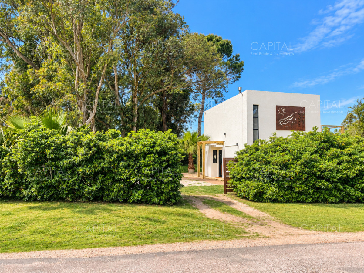 Casa ID.40696 - Casa en venta en El Tesoro La Barra a 1 cuadra de Ruta 10