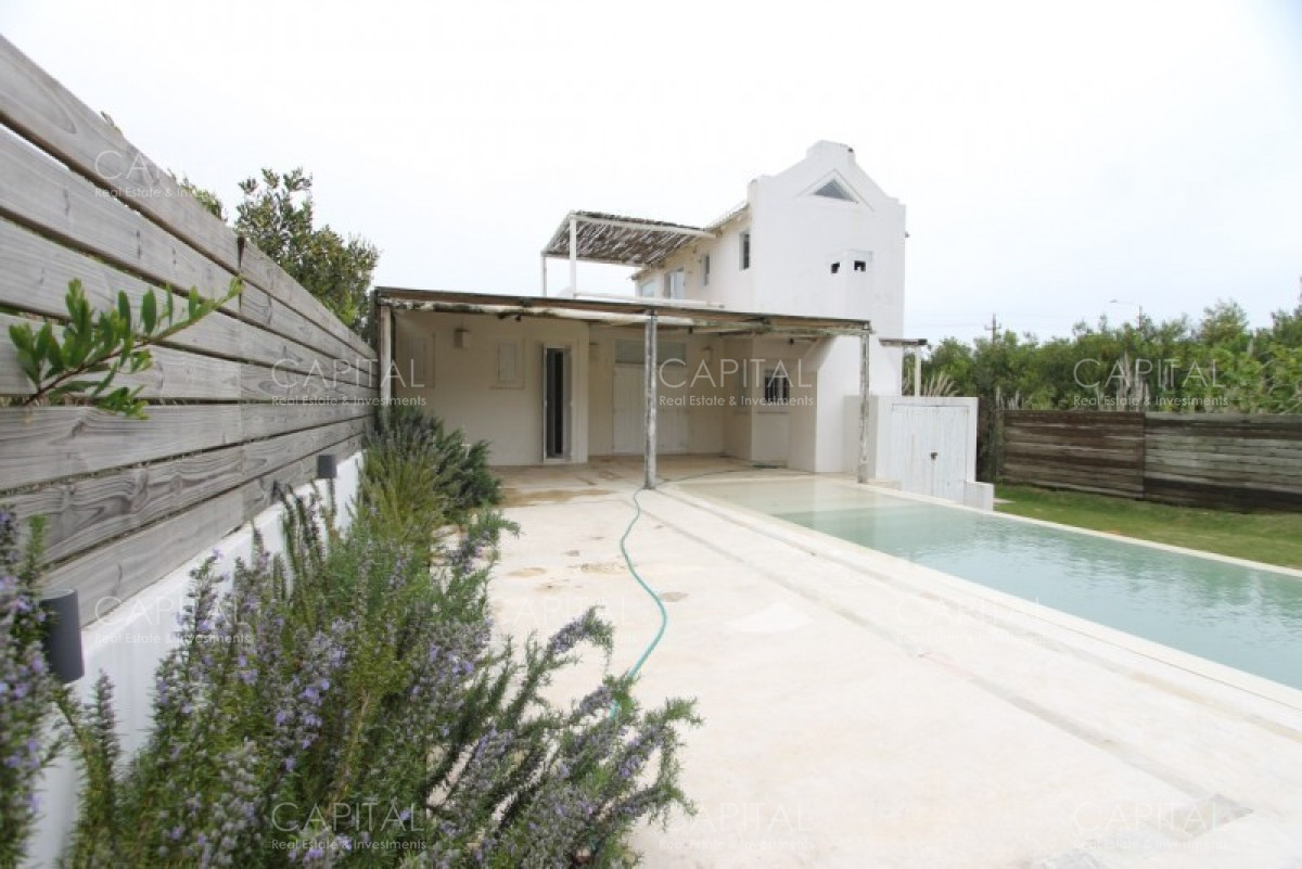 Casa ID.37331 - Casa con piscina en Altos de Punta Piedras próxima al mar