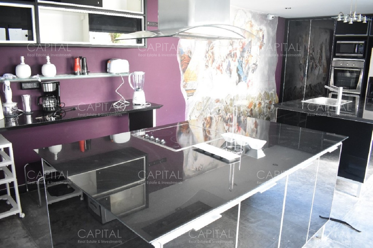 Casa ID.25844 - Excelente casa en 1era fila de Península - 4 dormitorios y solarium con jacuzzi!