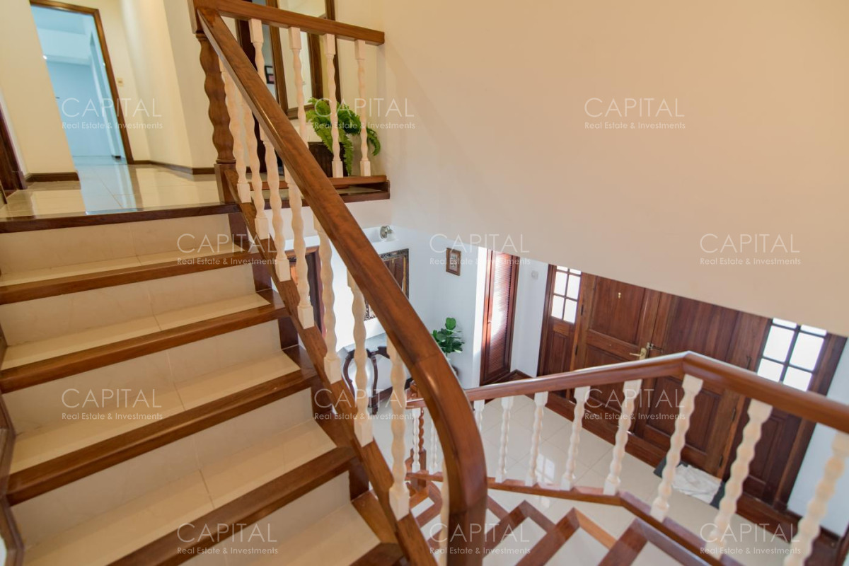 Casa ID.35548 - Espectacular casa en Venta en Beverly Hills
