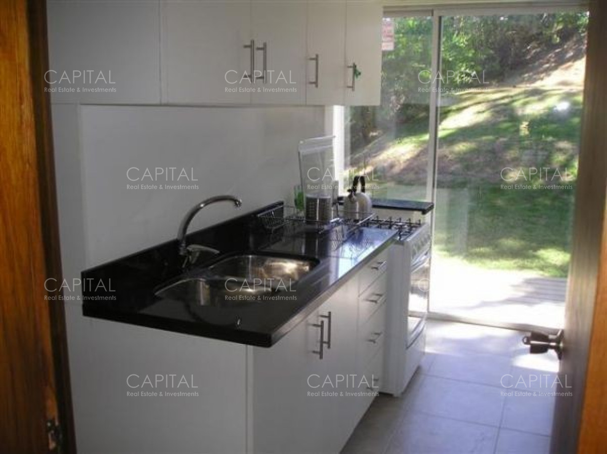 Casa ID.38467 - Casa en Montoya 3 dormitorios y dependencia a 200 mts del mar