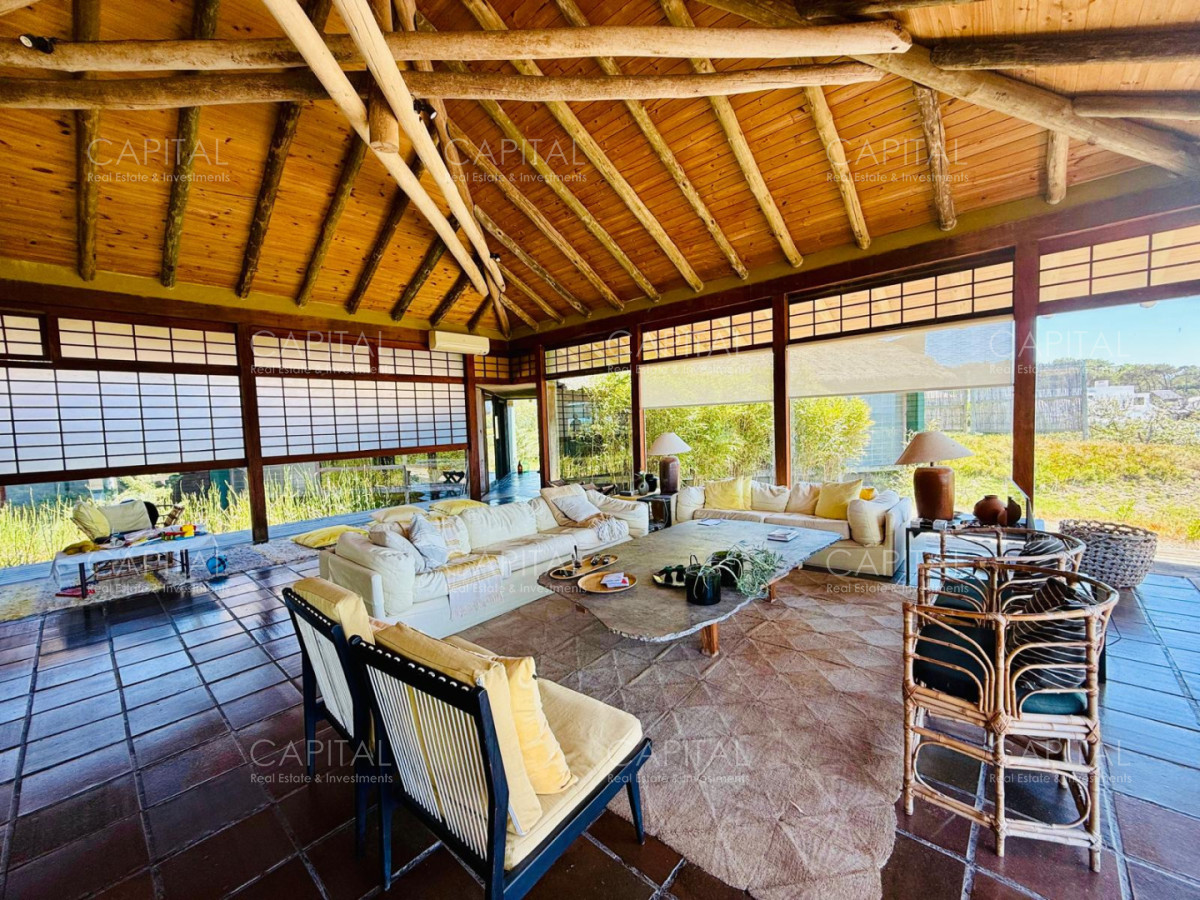 Casa ID.39720 - Casa de estilo en venta en Montoya con vista al mar