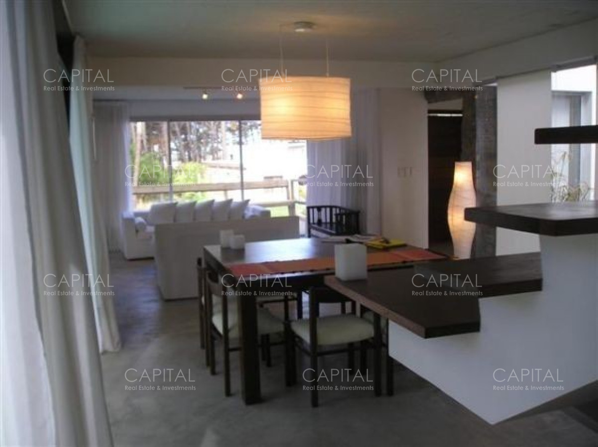 Casa ID.38467 - Casa en Montoya 3 dormitorios y dependencia a 200 mts del mar