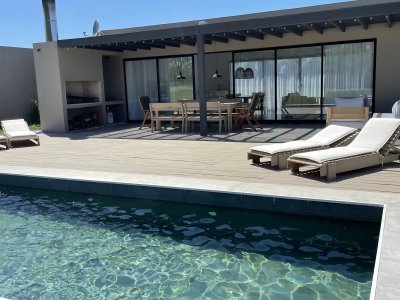 Casa en Barrio Privado Pueblo Mio en Venta, Manantiales