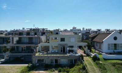 Casa en venta en La Barra ubicada Frente Al Mar