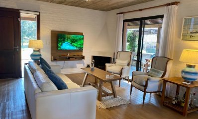 Excelente Casa en Alquiler 3 Dormitorios Pinares