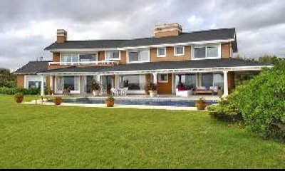 Casa residencial en el mar, Solanas, Punta del Ballena