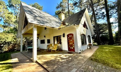 Casa a la venta en Pinares de 3 dormitorios