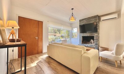 Casa de tres dormitorios en Solanas en Venta