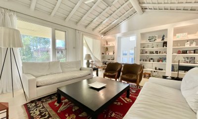 Laguna Blanca Barrio Privado Casa Grande en Venta